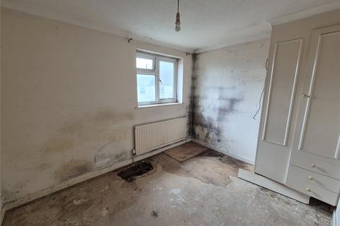 2 Clarkes Close, Chard, TA20 1ER