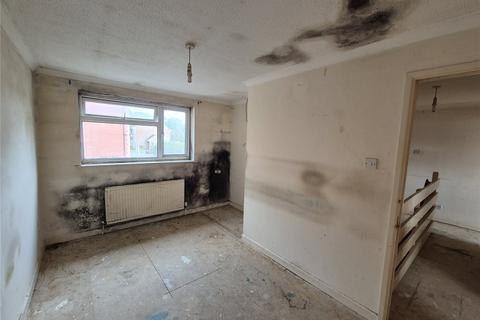 2 Clarkes Close, Chard, TA20 1ER