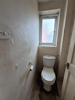 2 Clarkes Close, Chard, TA20 1ER