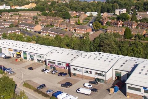 Warehouse to rent, Bat And Ball Rd Sevenoaks TN14 5LJ