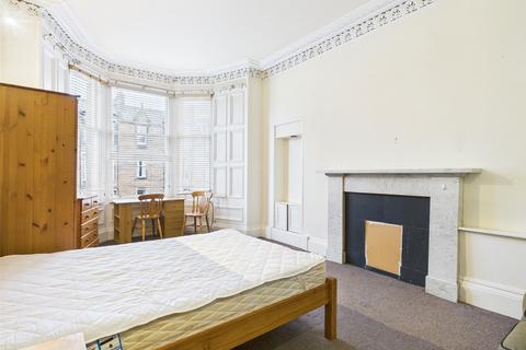 4 bedroom apartment to rent, Marchmont Street, Marchmont, Edinburgh, EH9