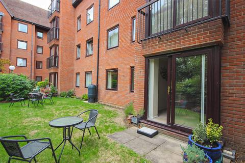 undefined, Warwick Avenue, Bedford, Bedfordshire, MK40