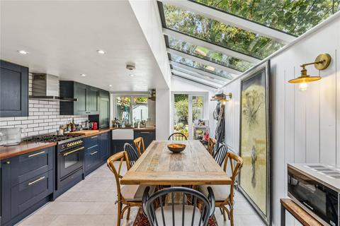 4 bedroom terraced house for sale, Simpson Street, SW11