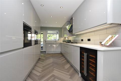15 Jakeman Drive, Tingley, Wakefield, WF3 1SX