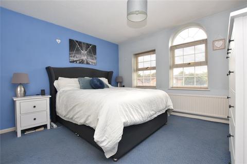 15 Jakeman Drive, Tingley, Wakefield, WF3 1SX