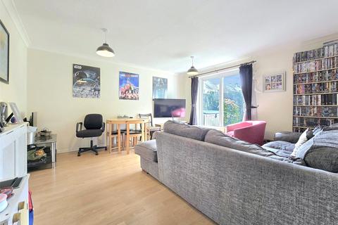 3 bedroom end of terrace house for sale, St. Peters Road, Stratton, Bude, Cornwall, EX23