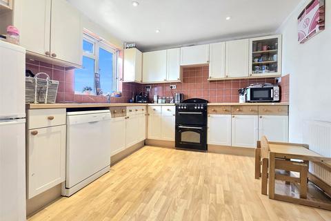 3 bedroom end of terrace house for sale, St. Peters Road, Stratton, Bude, Cornwall, EX23