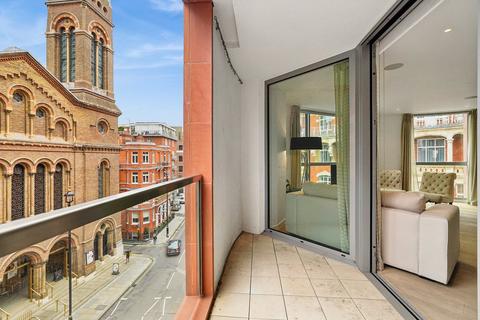 3 bedroom flat to rent, Wellington House, 70 Buckingham Gate, London, SW1E