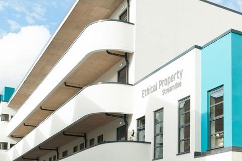 Office to rent, Bath Rd Bristol BS4 3EH