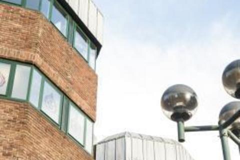 Office to rent, Fitzalan Rd Cardiff CF24 0BL