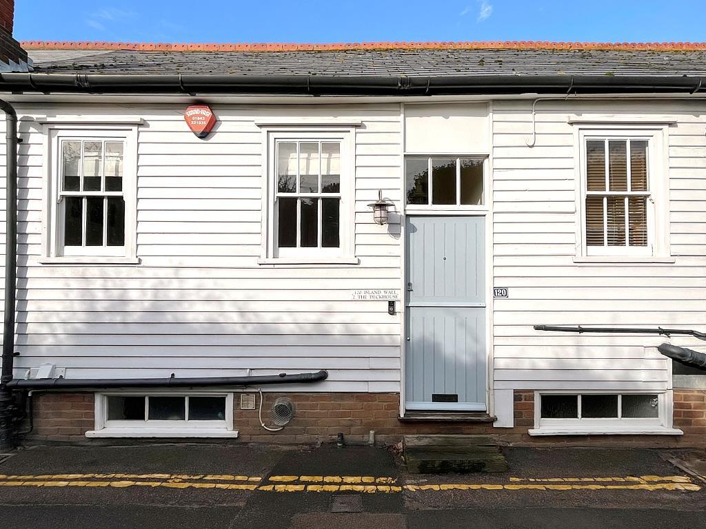 Island Wall, Whitstable