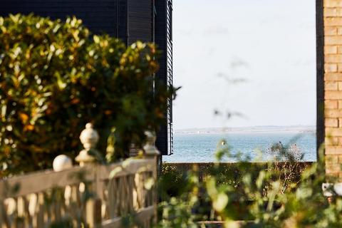 3 bedroom terraced house for sale, Island Wall, Whitstable