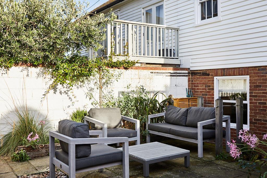 Island Wall, Whitstable