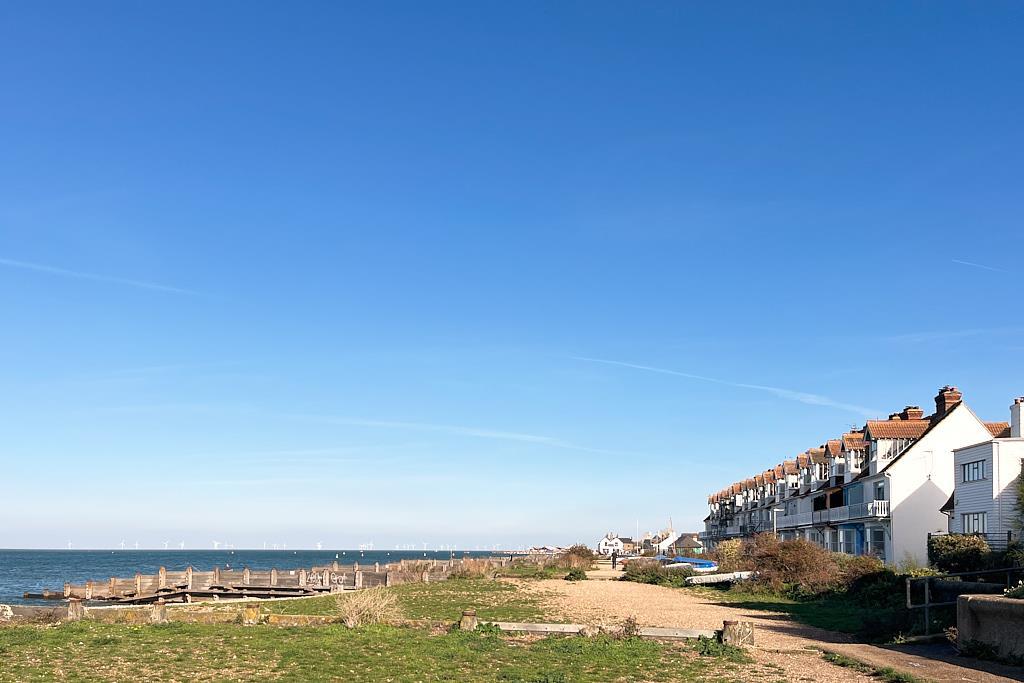 Island Wall, Whitstable