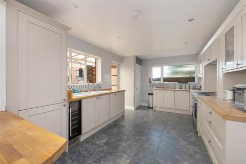 5 bedroom detached house for sale, Florence Avenue, Seasalter, Whitstable