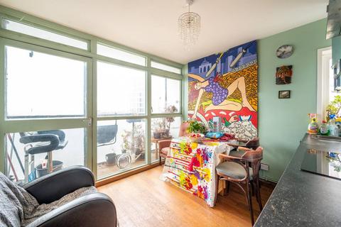 2 bedroom flat for sale, Rectory Road, Stoke Newington, London, N16