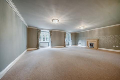 2 bedroom flat for sale, Warwick Road, Solihull, West Midlands, B91