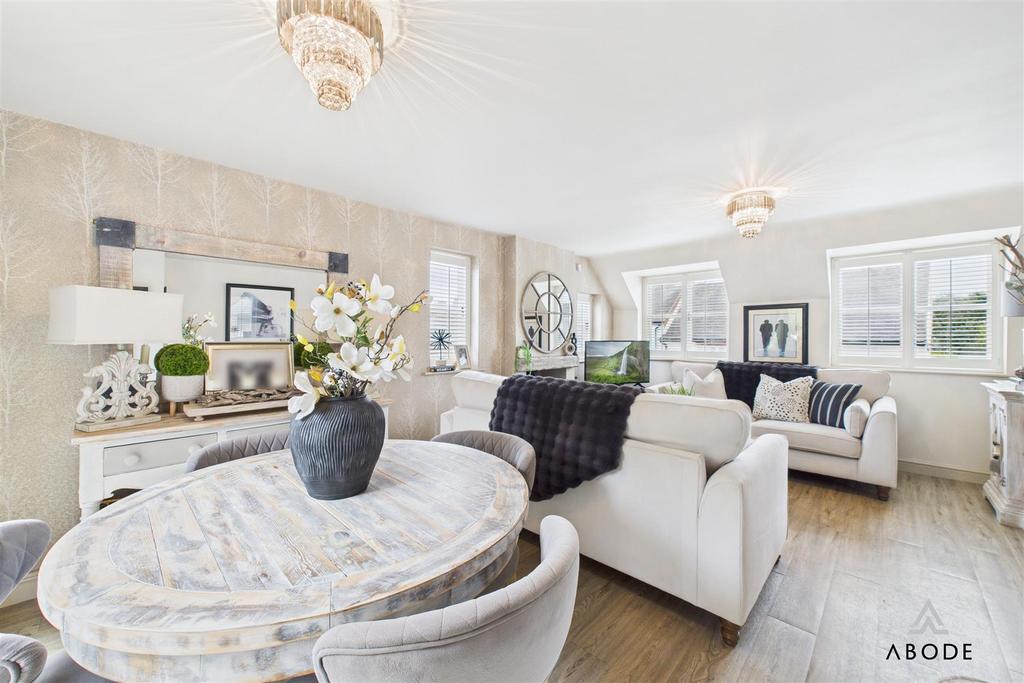 CAM01882 G0-PR0166-STILL019.jpg