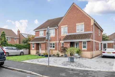 3 bedroom semi-detached house for sale, Newbury,  Berkshire,  RG19