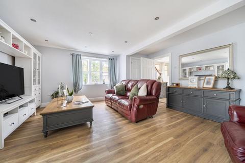 3 bedroom semi-detached house for sale, Newbury,  Berkshire,  RG19