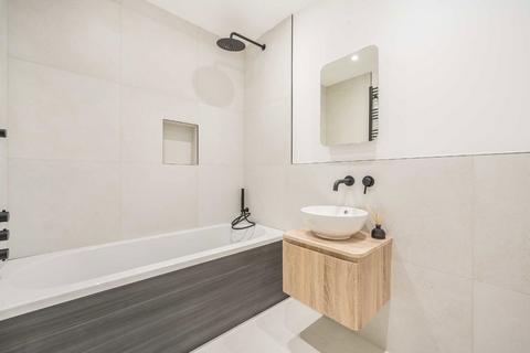 undefined, Elm Grove, Wimbledon SW19