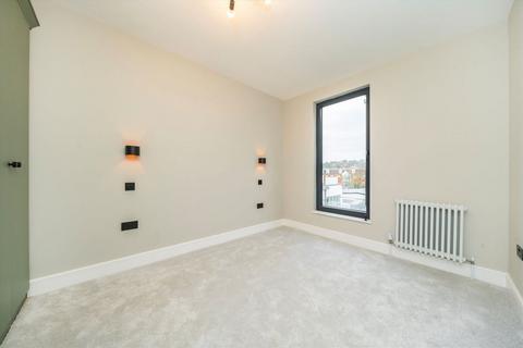 undefined, Elm Grove, Wimbledon SW19