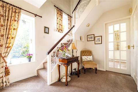 2 bedroom bungalow for sale, Shannon Close, Rastrick, Brighouse, HD6