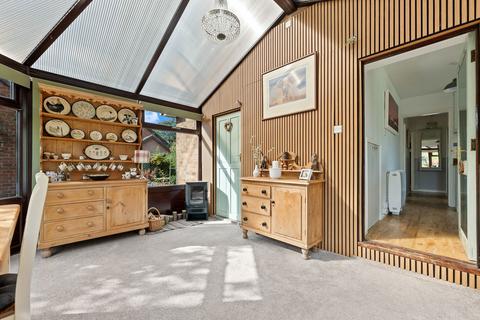 3 bedroom semi-detached house for sale, Amen Corner, Newark NG23