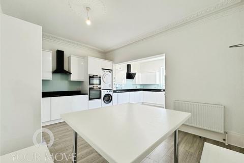 1 bedroom detached house to rent, Warren Road, Bexleyheath DA6