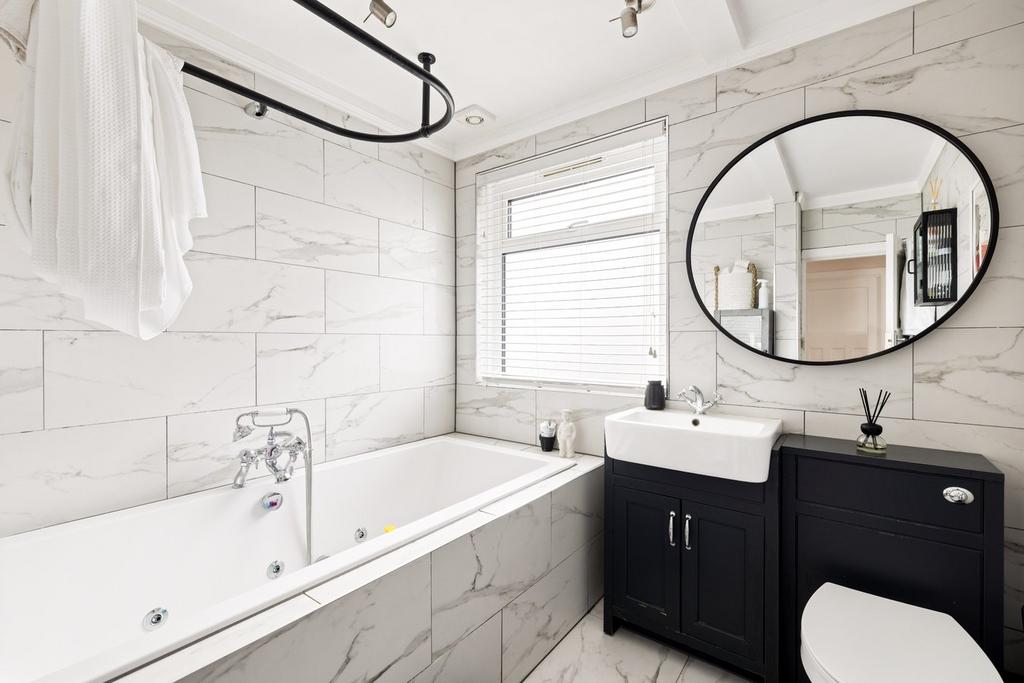 Family bathroom