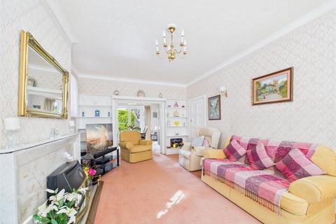 4 bedroom detached house for sale, Carbery Avenue, Bournemouth, BH6
