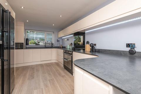 undefined, Manor Court, Knottingley WF11