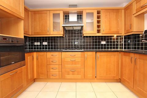 36 Wingfield Court, Banstead, SM7 2GD