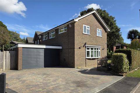 4 bedroom detached house for sale, Pine Grove, Havant, Hampshire, PO9