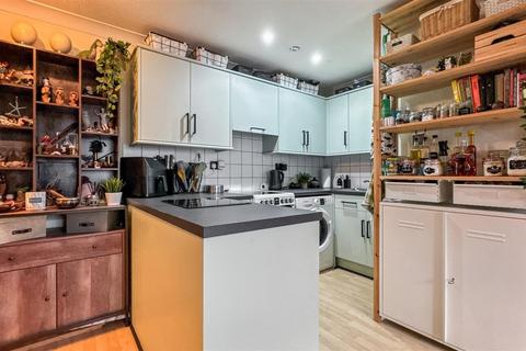 undefined, Broadhurst, Farnborough