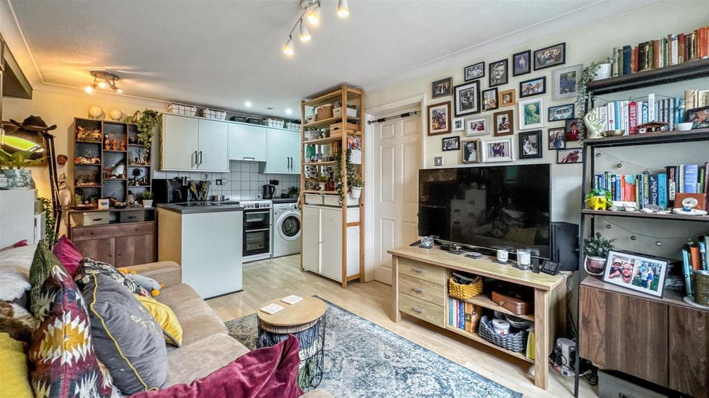 Lounge/Living Area