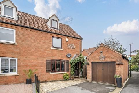 37 Arley Close, Swindon, SN25 4TP