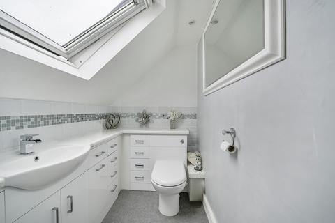 37 Arley Close, Swindon, SN25 4TP