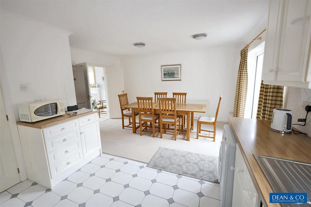 Kitchen/dining room