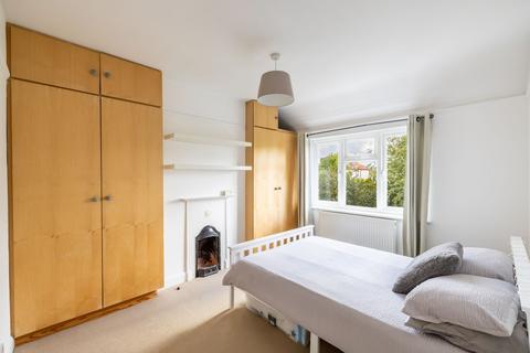 82 Eldon Road, Caterham, CR3 5JR