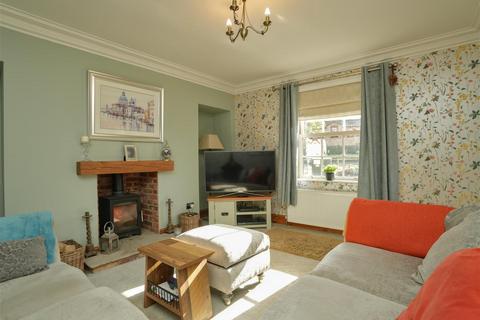 4 bedroom semi-detached house for sale, Newton Road, Tollerton, York