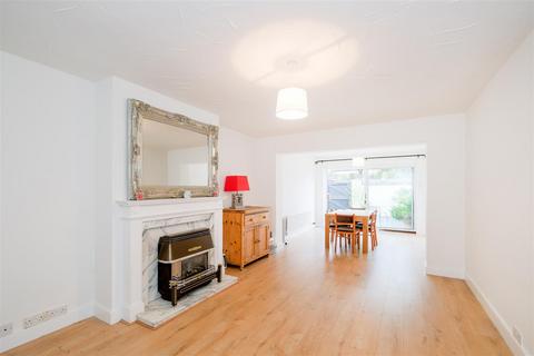 undefined, Kings Head Hill, North Chingford