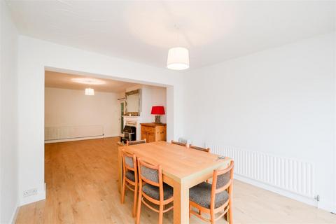 undefined, Kings Head Hill, North Chingford