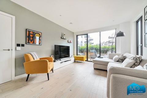 Maurice Browne Avenue, London, NW7