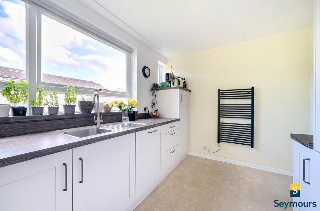 Ample Worktop Space