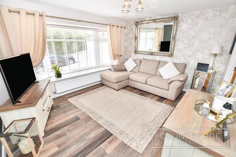4 bedroom detached house for sale, Greenoaks Close, Benfleet