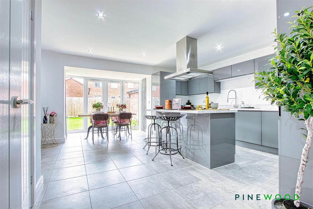 Breakfast kitchen diner