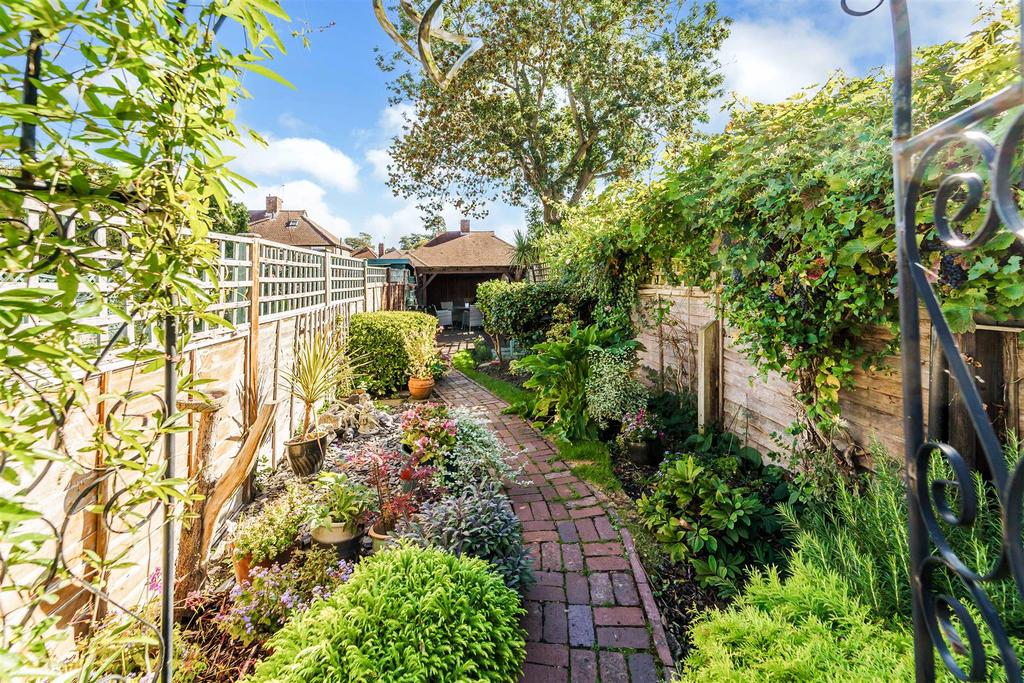 STAMFORD GARDENS (2).jpg