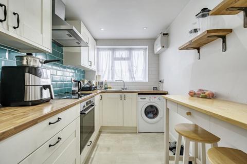 2 bedroom flat for sale, Chesham,  Buckinghamshire,  HP5