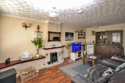 3 bedroom semi-detached house for sale, Elm Road, Romney Marsh TN29